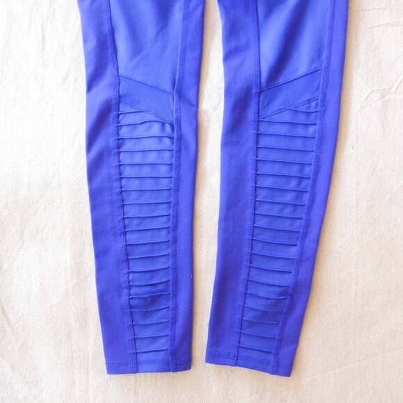 Alo Women XXS 7/8 High-Waist Moto Legging in Sapphire Blue - Picture 5 of 12
